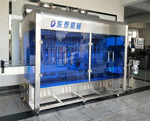 年終慶典，全自動(dòng)食用油灌裝機(jī)紅毯走秀