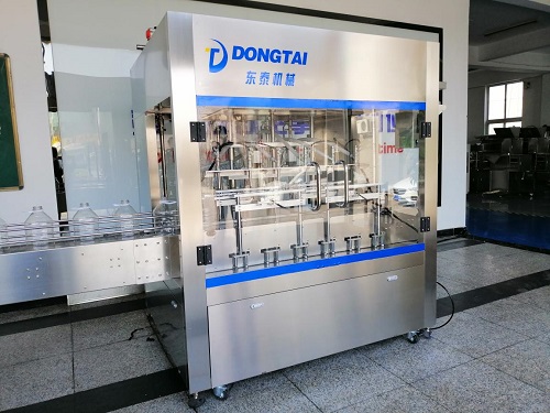 食用油灌裝機(jī)因細(xì)節(jié)而受歡迎，山東東泰為其助力